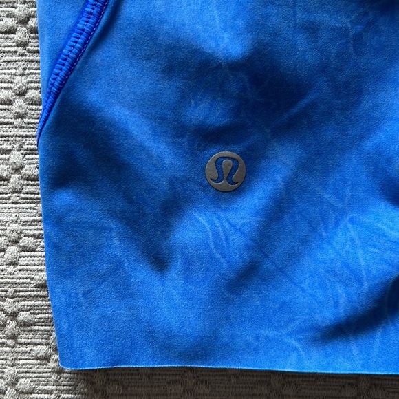LULULEMON FAST AND FREE SHORT 10" *ICE DYE - Picture 4 of 4